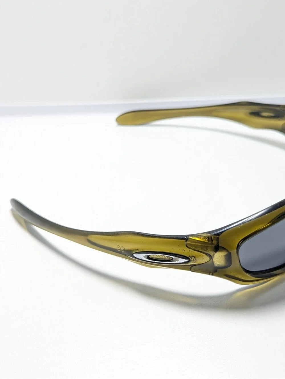 Oakley Monster Dog Classic Gray UV Green Wraparound Men's Sports Sunglasses